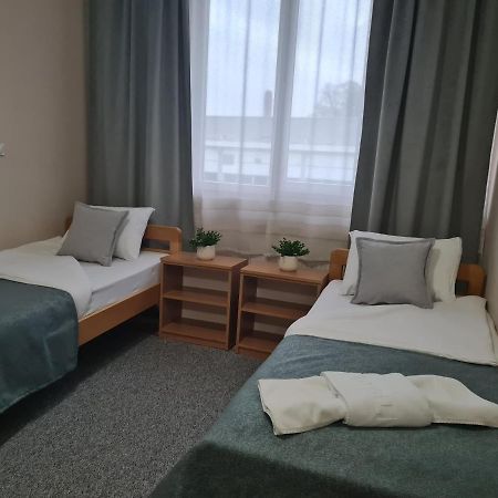 Garni Hotel Alma 피로트 외부 사진