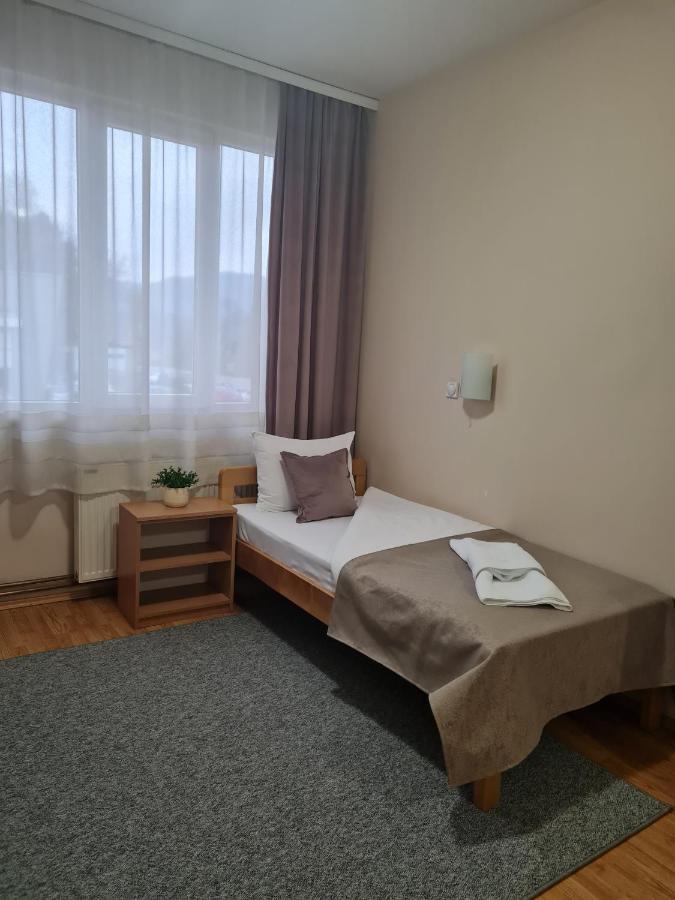 Garni Hotel Alma 피로트 외부 사진