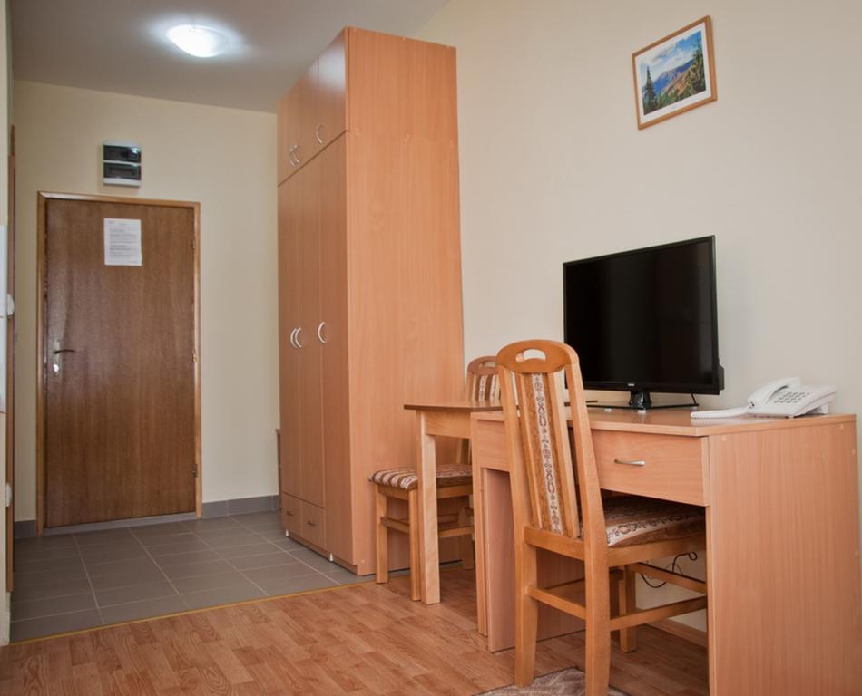 Garni Hotel Alma 피로트 객실 사진