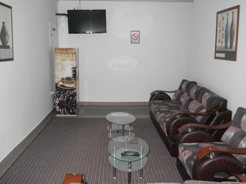 Garni Hotel Alma 피로트 외부 사진