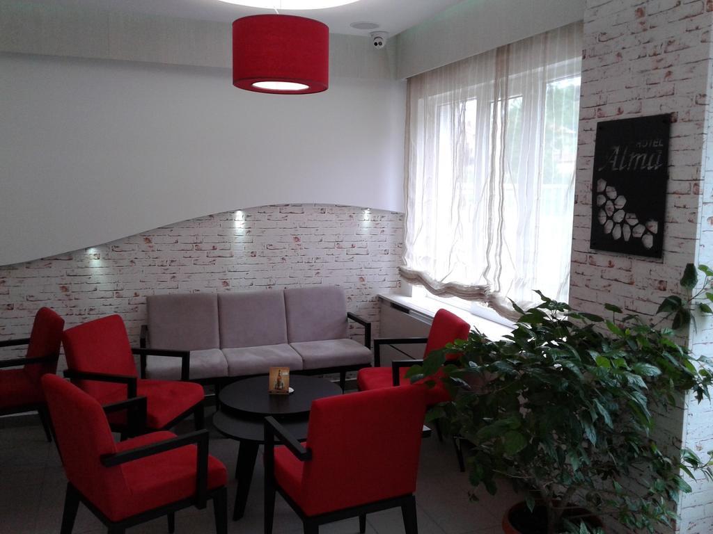 Garni Hotel Alma 피로트 외부 사진